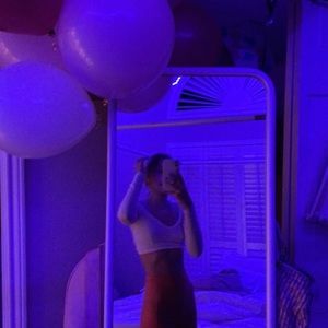 Meet your Posher, Bella